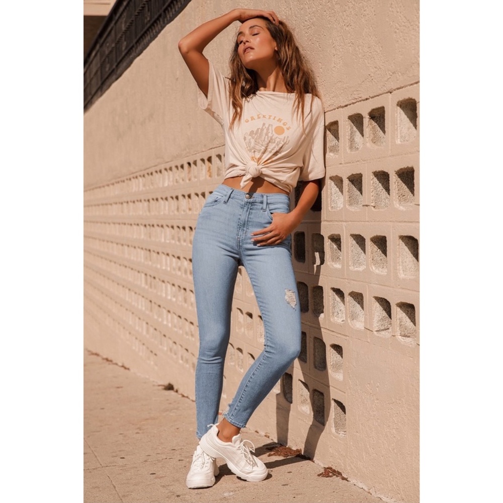 NWT Lulus High Rise Distressed Skinny Jeans